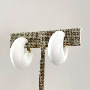 White Hoop Earrings Vintage Sarah Coventry Acrylic Clip On